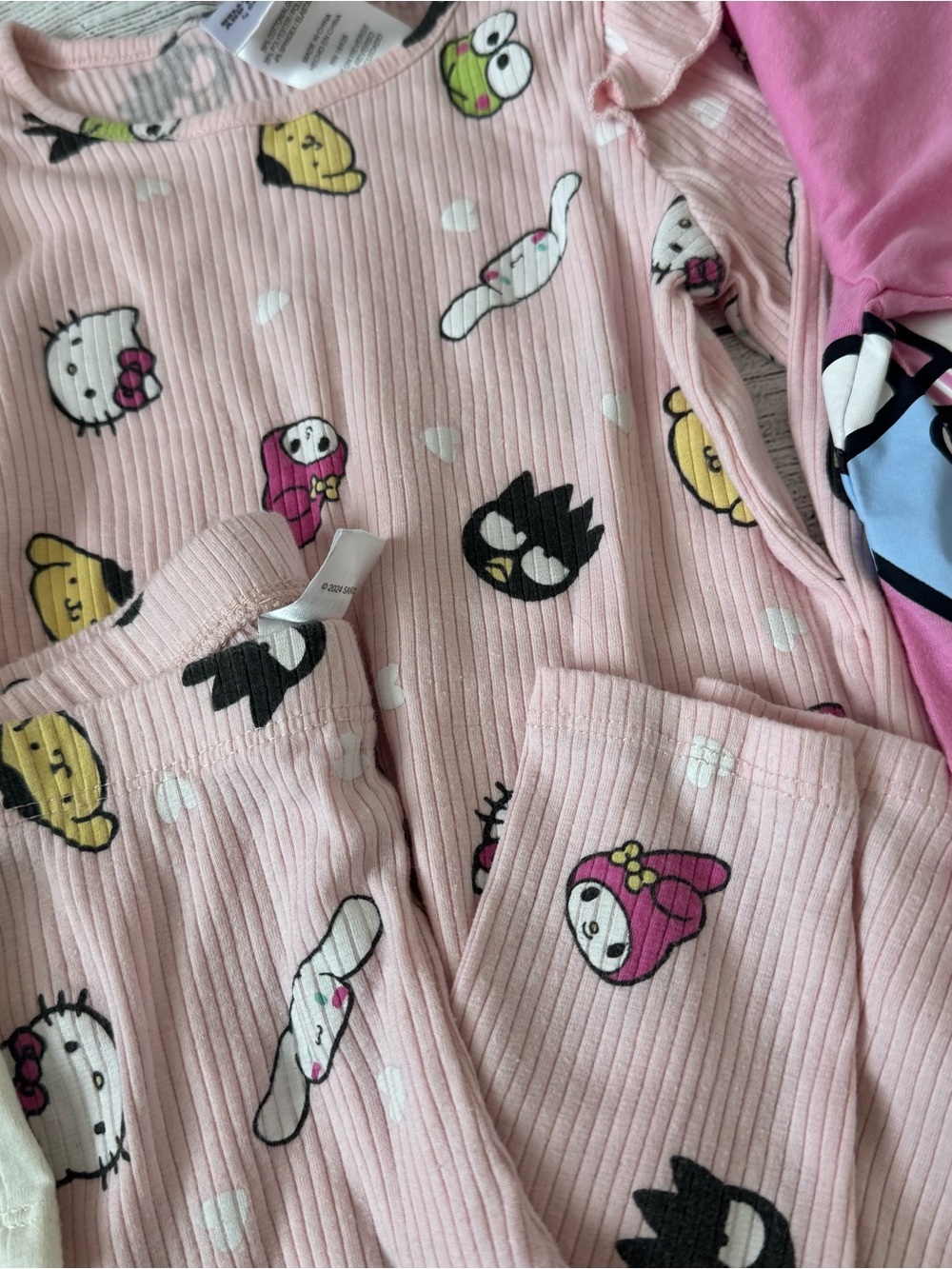 Hello Kitty Bundle - Picture 3 of 7